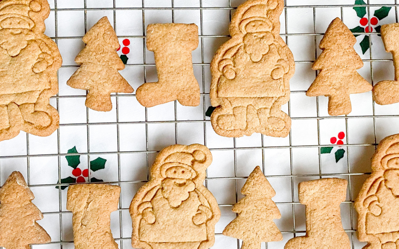 Sugar Free Gingerbread Biscuits for the Holidays!