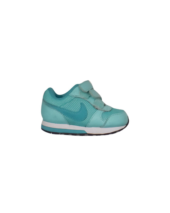A Green Sneakers from Nike in size 12-18M for neutral. (Front View)