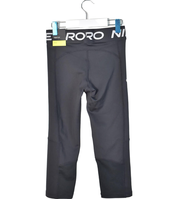 A Black Leggings from Nike in size M for girl. (Back View)