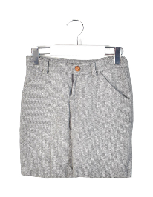 A Grey Shorts from La Coqueta in size 5T for boy. (Front View)