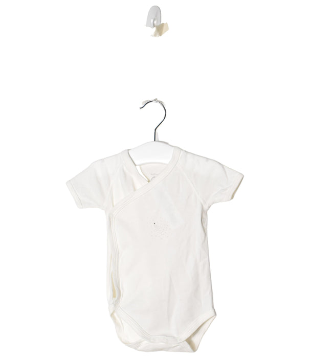 A White Short Sleeve Bodysuits from Petit Bateau in size 3-6M for neutral. (Front View)