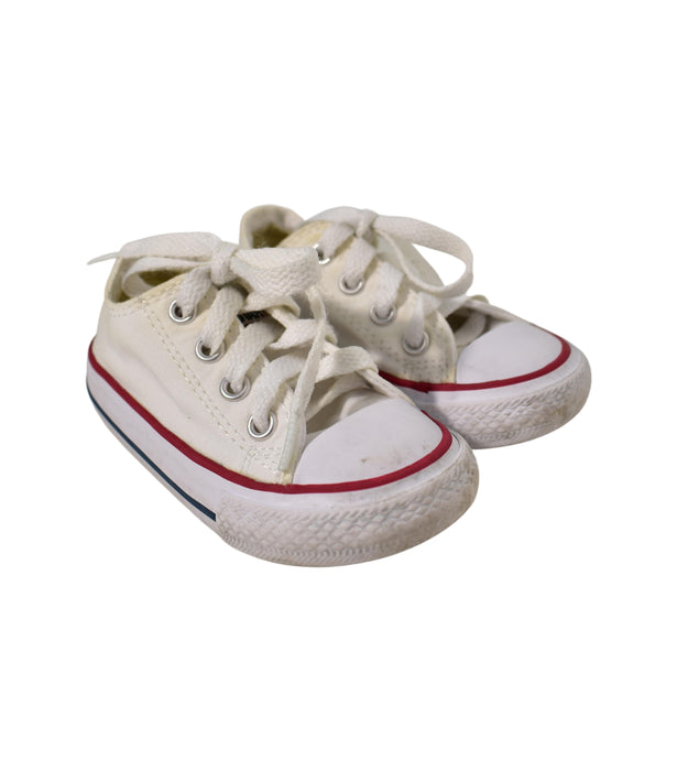 A Red Sneakers from Converse in size 18-24M for neutral. (Back View)