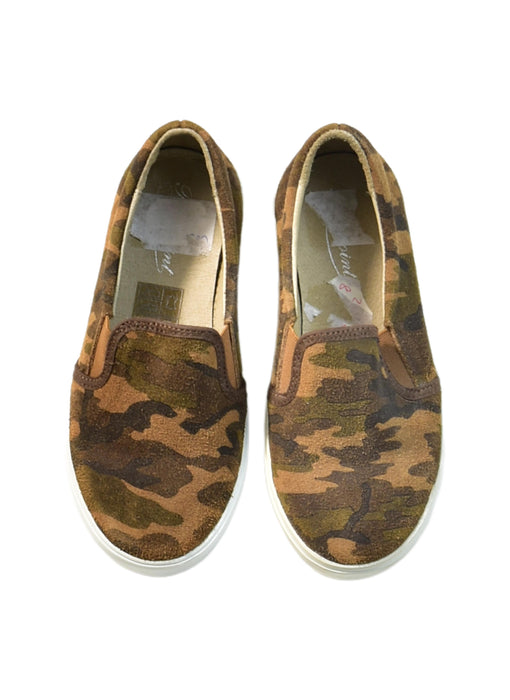 A Brown Sneakers from Bonpoint in size 4T for boy. (Back View)