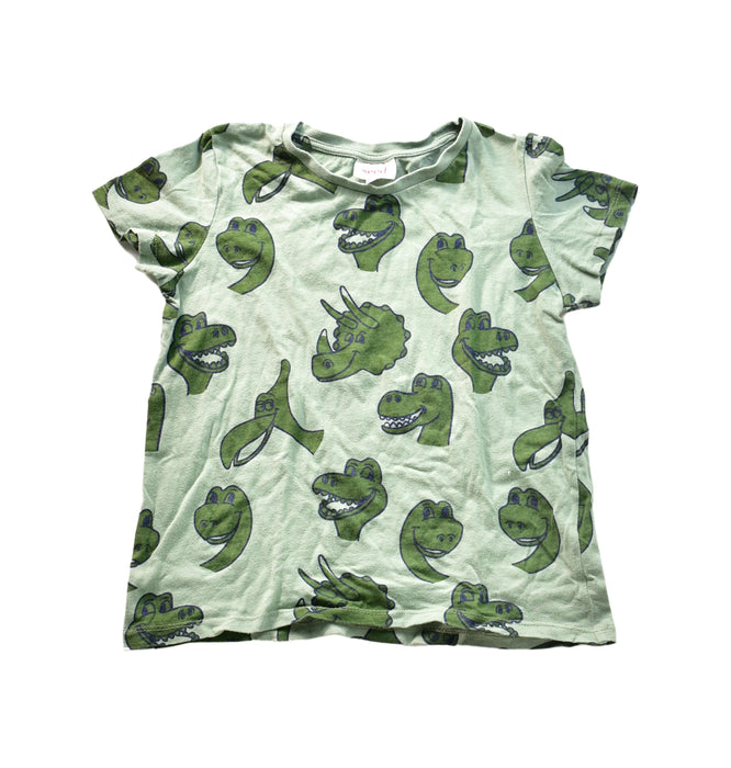 A Green Short Sleeve T Shirts from Seed in size 6T for boy. (Front View)