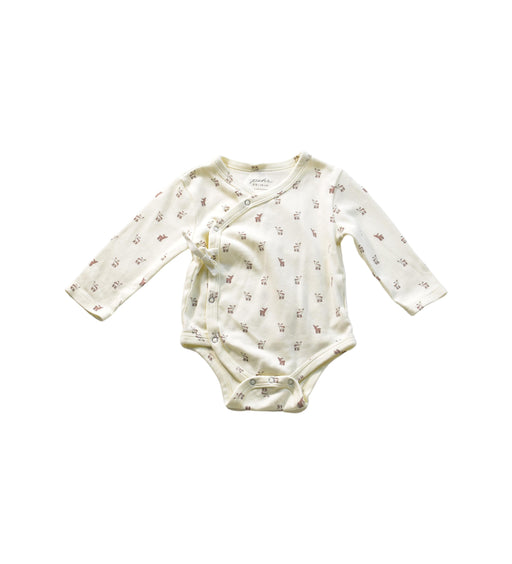 A White Long Sleeve Bodysuits from Pehr in size 3-6M for neutral. (Front View)