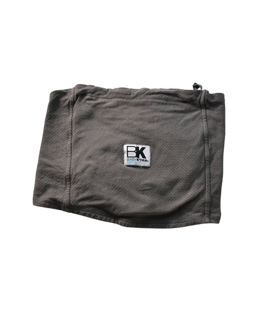A  Baby Carriers from Baby K'tan in size S for women. (Front View)