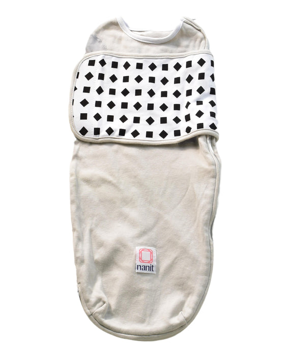 A Taupe Sleepsacs from Nanit in size 0-3M for neutral. (Front View)