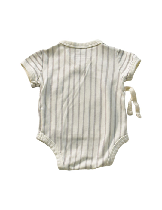 A White Short Sleeve Bodysuits from Pehr in size 0-3M for neutral. (Back View)