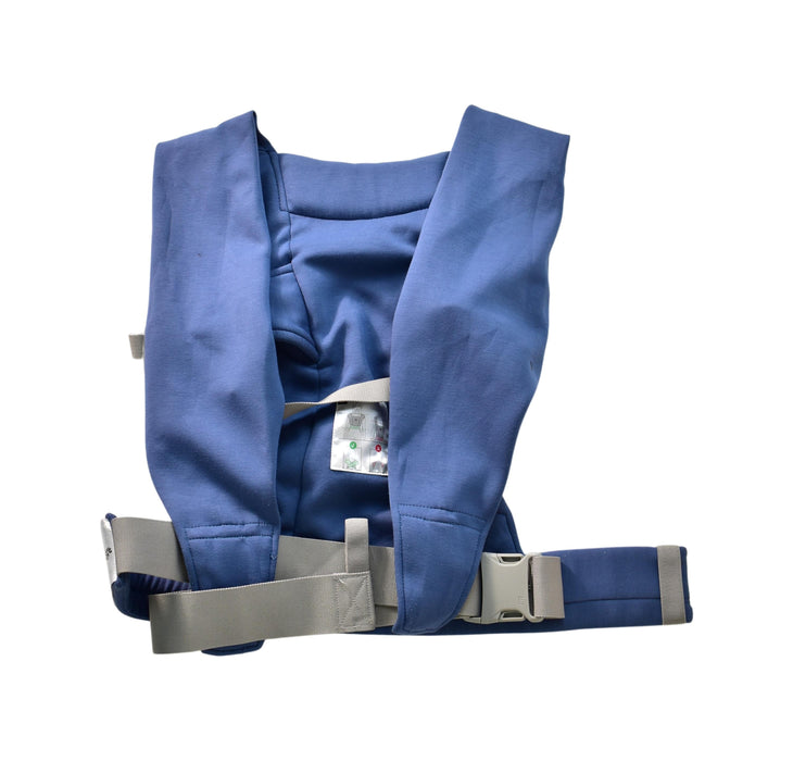A Blue Baby Carriers from Ergobaby in size O/S for neutral. (Back View)