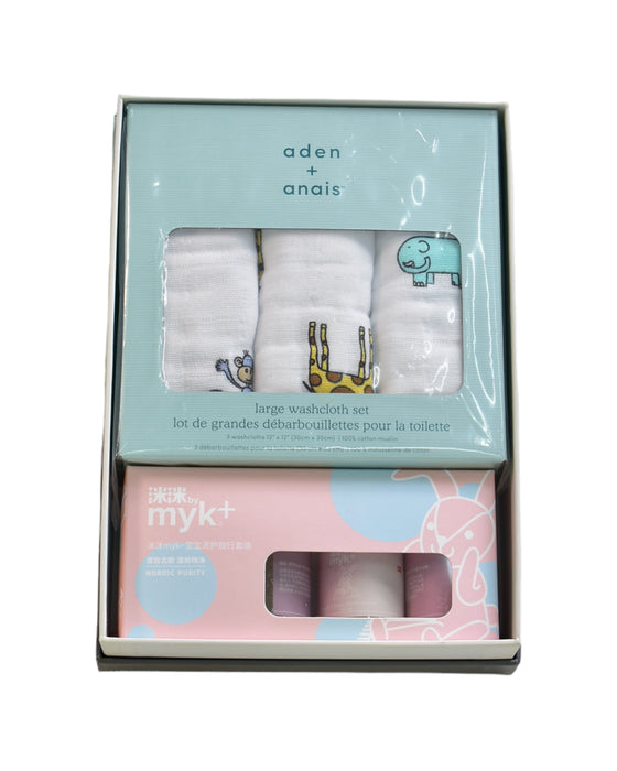 A  Gift Sets from Aden & Anais in size O/S for neutral. (Back View)