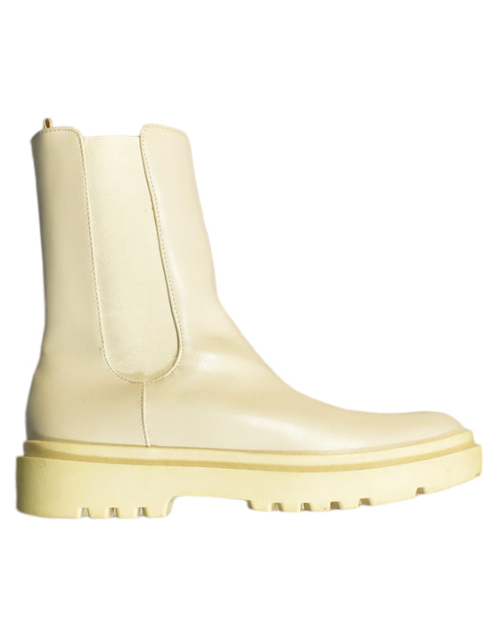 A Yellow Boots & Booties from Seed in size 12Y for girl. (Front View)