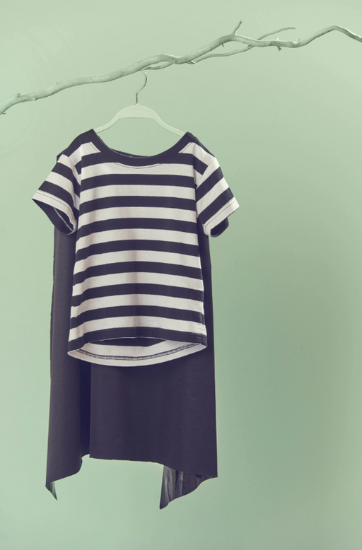 A Black Short Sleeve Tops from BaeBeeBoo in size 2T for boy. (Front View)