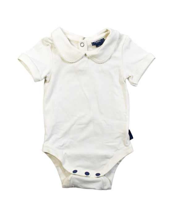 A White Bodysuits from Pappe in size Newborn for girl. (Front View)