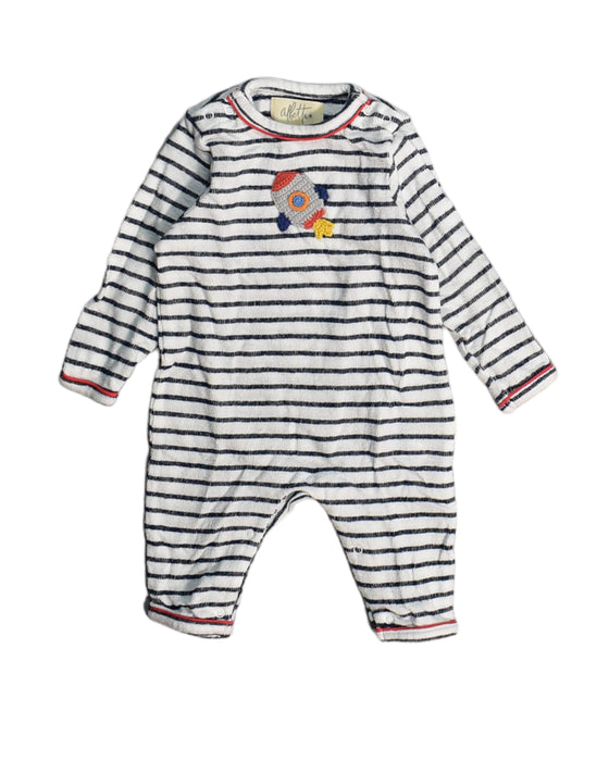 A White Rompers from Albetta in size 0-3M for girl. (Front View)