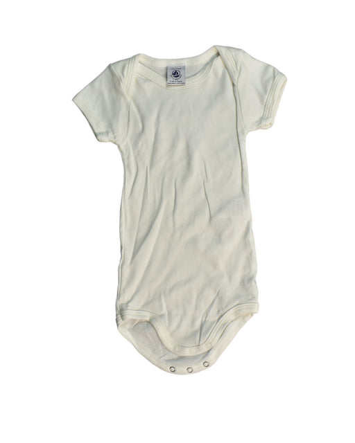 A White Bodysuits from Petit Bateau in size 6-12M for boy. (Front View)