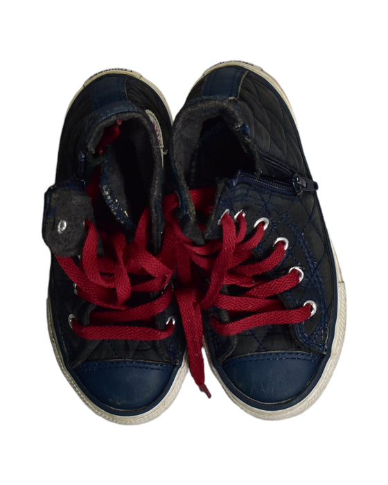 A Black Sneakers from Converse in size 5T for boy. (Back View)