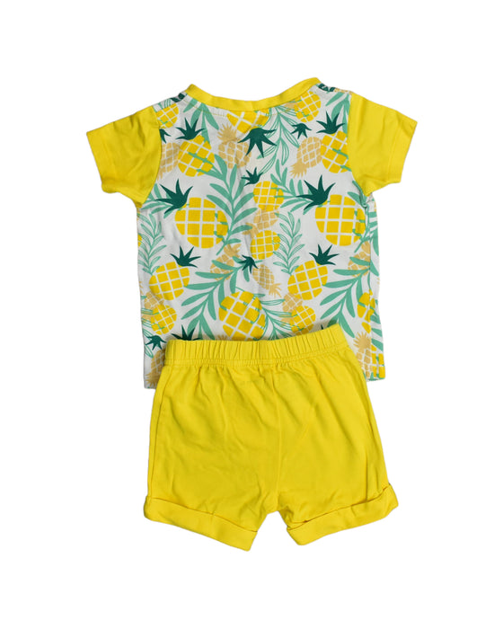 A Yellow Shorts Sets from Oeteo in size 3-6M for boy. (Back View)
