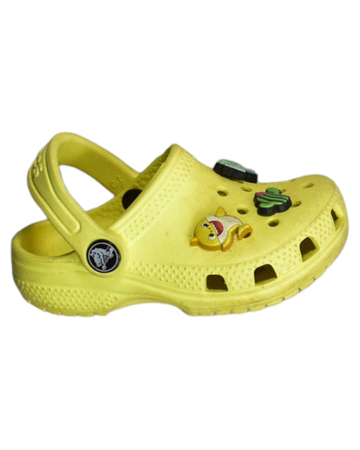 A Yellow Sandals from Crocs in size 18-24M for girl. (Front View)