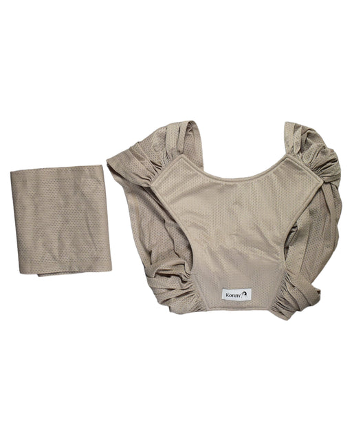 A Beige Baby Carriers from Konny in size L for neutral. (Front View)