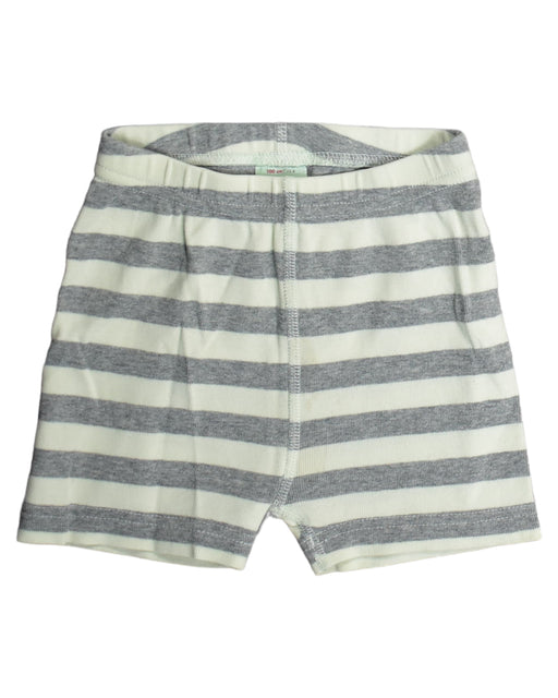 A White Shorts from Hanna Andersson in size 4T for boy. (Front View)