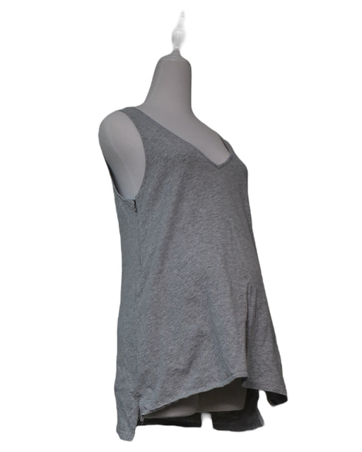 A Grey Sleeveless Tops from Legoe in size M for maternity. (Front View)