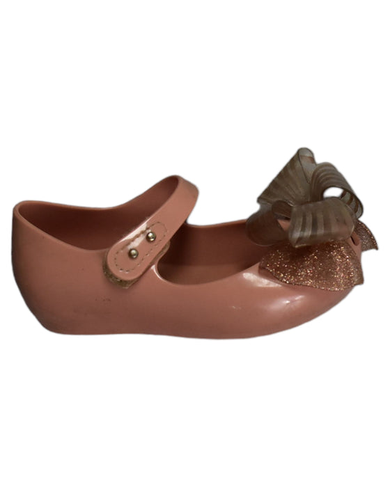 A Pink Flats from Mini Melissa in size 4T for girl. (Front View)