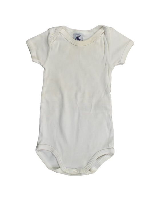 A White Bodysuits from Petit Bateau in size 6-12M for boy. (Front View)