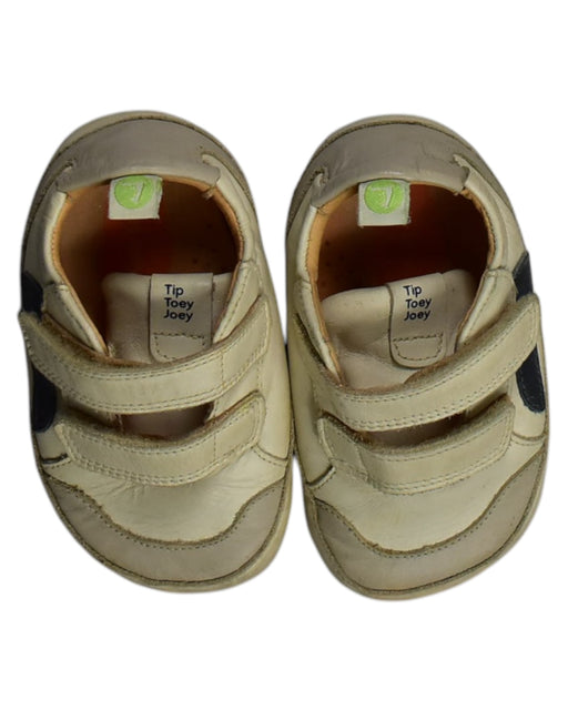 A White Sneakers from Tip Toey Joey in size 12-18M for boy. (Front View)