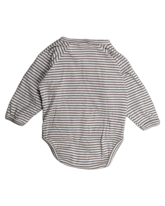 A Grey Bodysuits from Nature Baby in size 0-3M for boy. (Back View)