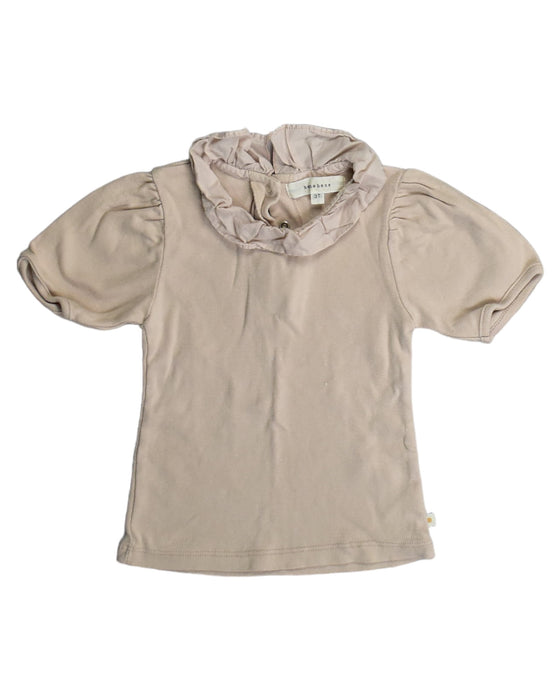 A Beige Short Sleeve Tops from Benebene in size 3T for girl. (Front View)