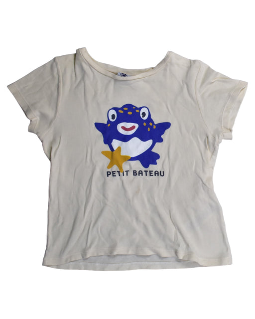 A White T Shirts from Petit Bateau in size 8Y for girl. (Front View)