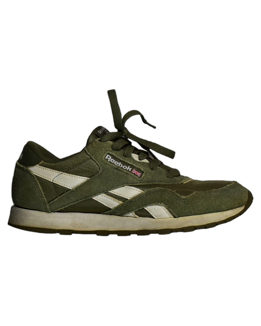 A Green Sneakers from Reebok in size 10Y for boy. (Front View)