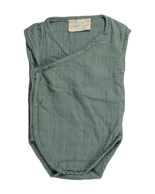 A Green Bodysuits from Momo + Bubs in size 6-12M for neutral. (Front View)