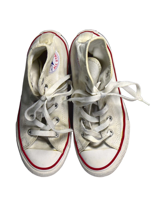 A White Sneakers from Converse in size 7Y for boy. (Back View)