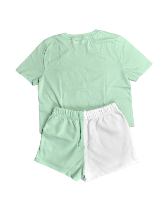 A Green Shorts Sets from Abercrombie  in size 12Y for boy. (Back View)