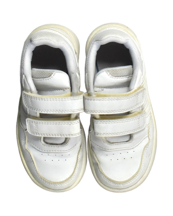 A White Sneakers from Adidas in size 5T for neutral. (Back View)
