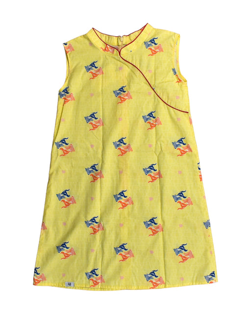A Yellow Sleeveless Dresses from Maison Q in size 10Y for girl. (Front View)
