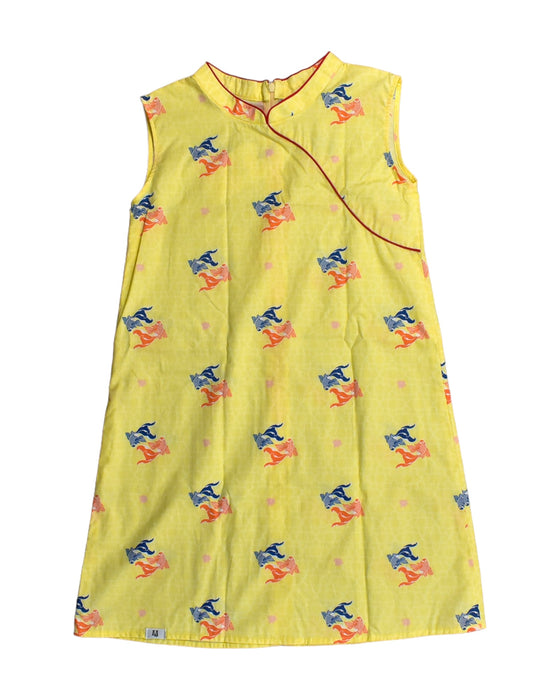 A Yellow Sleeveless Dresses from Maison Q in size 10Y for girl. (Front View)