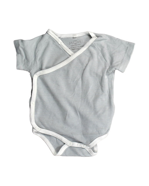 A Grey Bodysuits from Mori in size 6-12M for boy. (Front View)