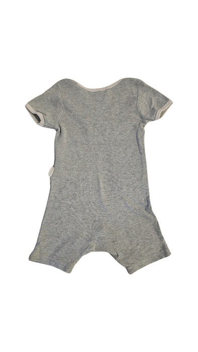 A White Short Sleeve Rompers from Purebaby in size 3-6M for neutral. (Back View)