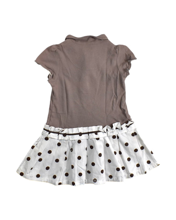 A White Short Sleeve Dresses from GB in size 4T for girl. (Back View)