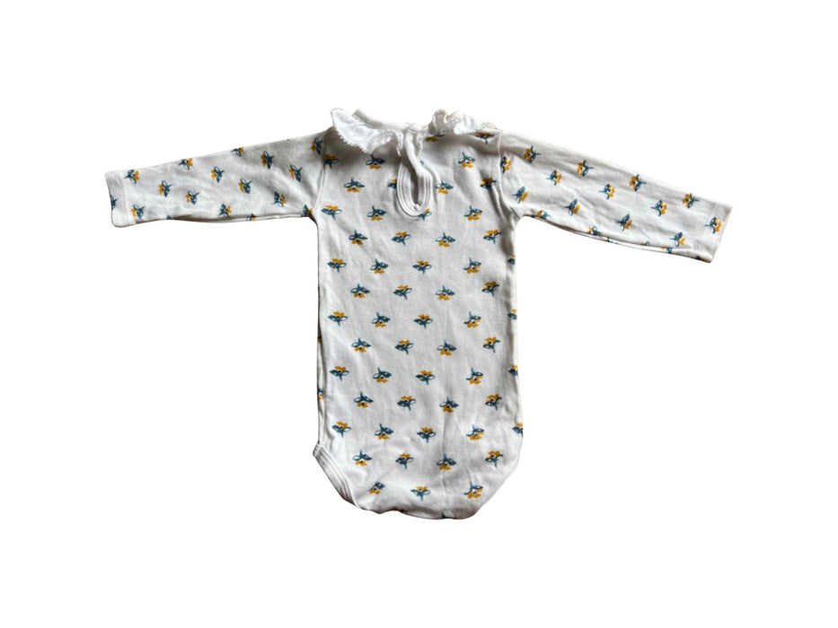 A White Long Sleeve Bodysuits from Petit Bateau in size 3-6M for neutral. (Back View)