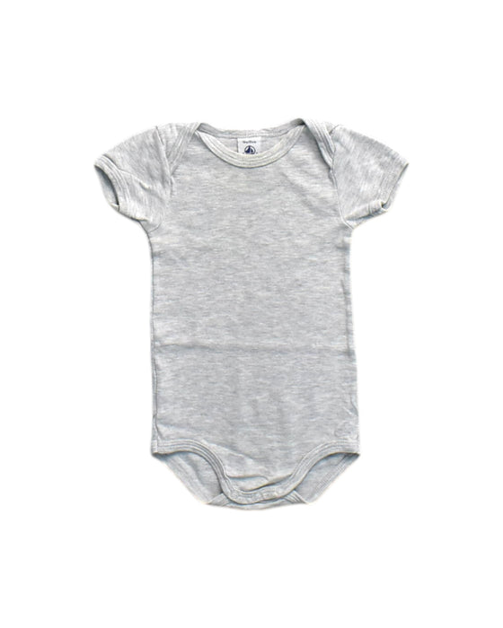A Grey Short Sleeve Bodysuits from Petit Bateau in size 12-18M for neutral. (Front View)
