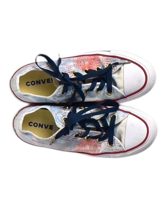 A Multicolour Sneakers from Converse in size 11Y for girl. (Back View)