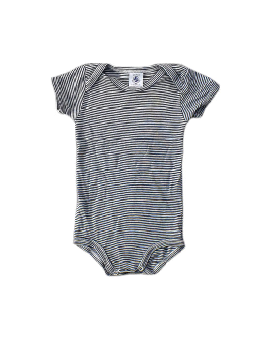 A Grey Short Sleeve Bodysuits from Petit Bateau in size 6-12M for neutral. (Front View)