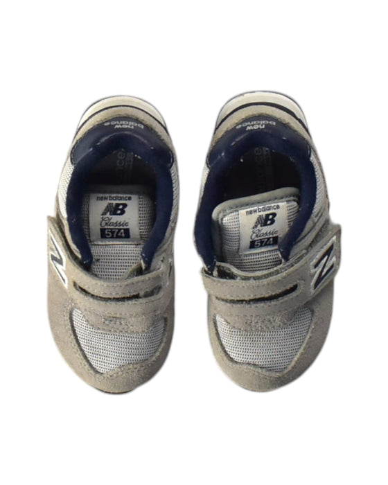 A Grey Sneakers from New Balance in size 18-24M for boy. (Back View)