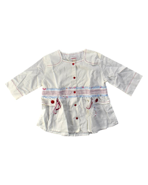 A White Long Sleeve Shirts from Catimini in size 2T for girl. (Front View)