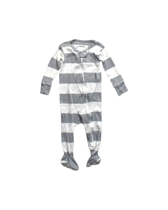 A Grey Onesies from Burt's Bees Baby in size 6-12M for neutral. (Front View)