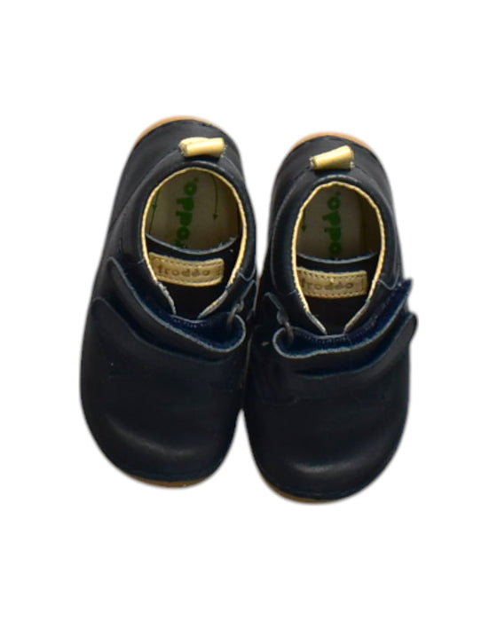 A Black Booties from Froddo in size 18-24M for neutral. (Back View)