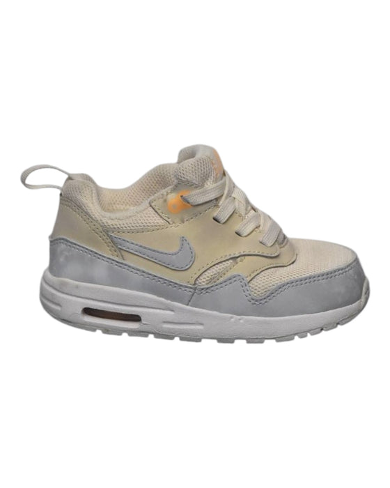 A Beige Sneakers from Nike in size 18-24M for girl. (Front View)